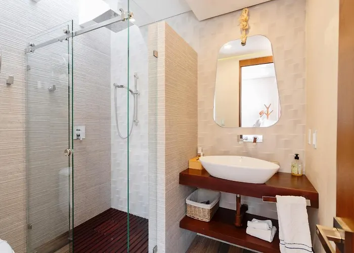 Wayak Luxury 5br Private Pool Gym, 24 7security Villa